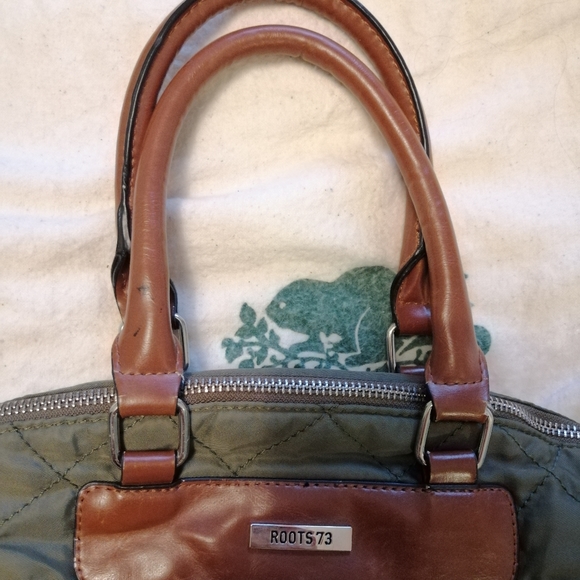 Roots Quilted Crossbody Tote Bag - Picture 5 of 13